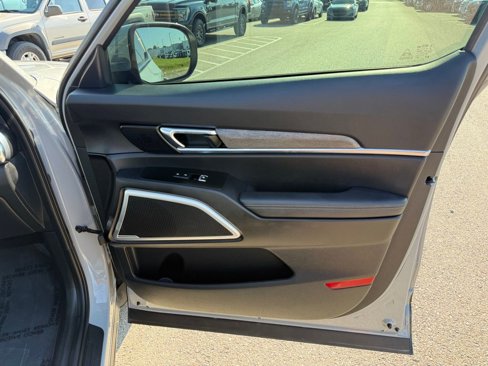 Used 2021 Kia Telluride EX w/ EX Premium Package image 19