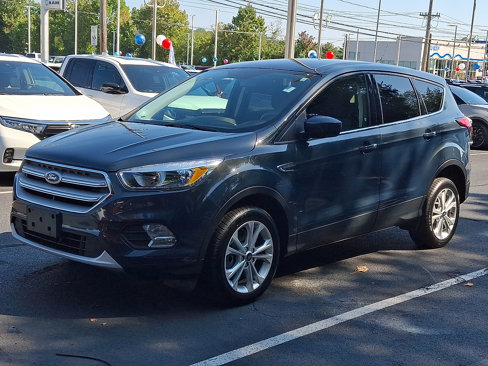 Used 2019 Ford Escape SE image 2