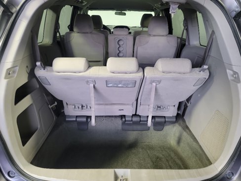 Used 2015 Honda Odyssey EX image 9