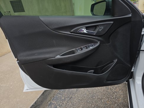 Used 2019 Chevrolet Malibu LS image 14