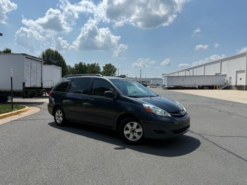 Used 2006 Toyota Sienna image 2