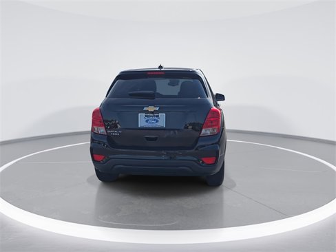 Used 2020 Chevrolet Trax LS w/ Tint and Cruise Package image 7