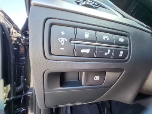 Used 2018 Genesis G80 3.8 w/ Option Group 02 image 22