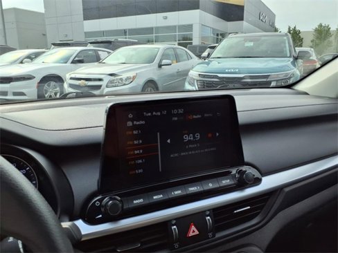 Certified 2023 Kia Forte LXS image 34