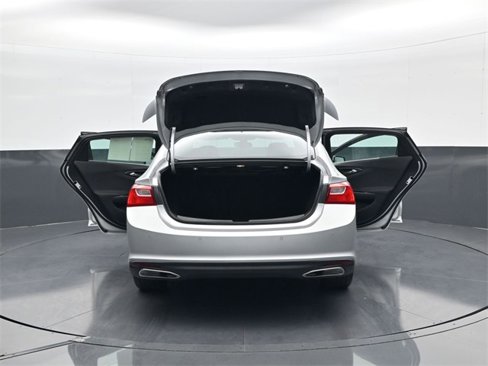 Used 2021 Chevrolet Malibu RS image 32