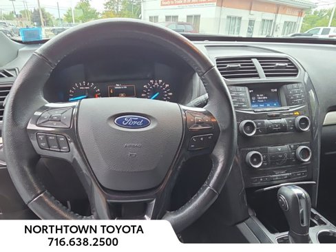 Used 2019 Ford Explorer XLT image 17