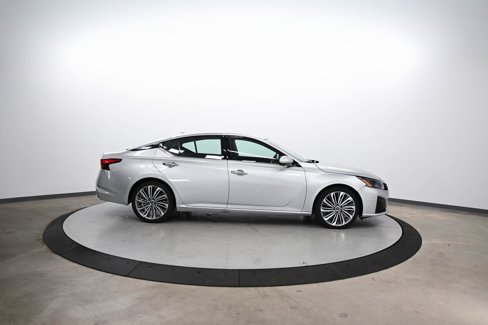 Used 2023 Nissan Altima 2.5 SL image 5