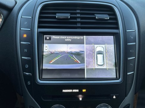 Used 2016 Lincoln MKX Reserve w/ Technology Package image 17