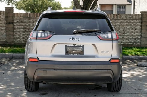 Used 2019 Jeep Cherokee Latitude Plus image 18