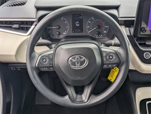 Used 2025 Toyota Corolla LE image 8