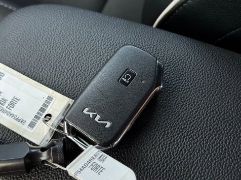 Used 2024 Kia Forte GT-Line w/ GT-Line Premium Package image 36
