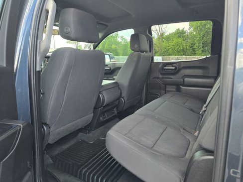 Used 2020 Chevrolet Silverado 1500 Custom w/ Custom Value Package image 12