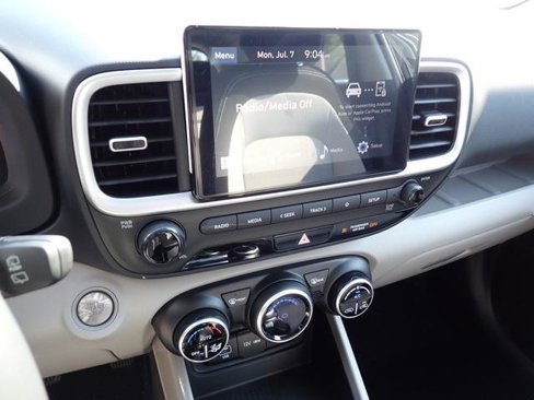 New 2025 Hyundai Venue SEL image 37