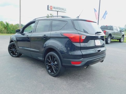 Used 2019 Ford Escape SE image 6