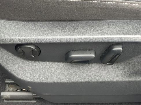 Used 2019 Volkswagen Atlas SE image 19