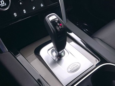 Used 2020 Land Rover Discovery Sport SE R-Dynamic image 20
