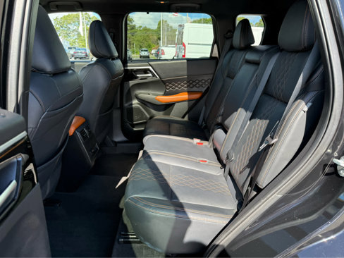 Used 2022 Mitsubishi Outlander SEL image 27