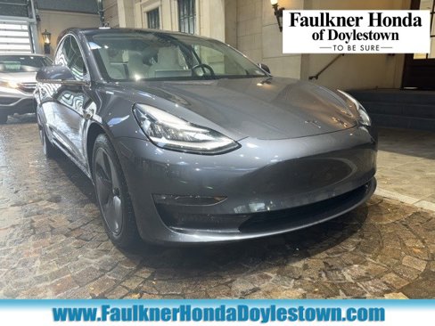 Used 2018 Tesla Model 3 Long Range image 1