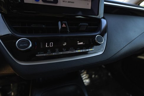 Used 2023 Toyota Corolla LE image 13