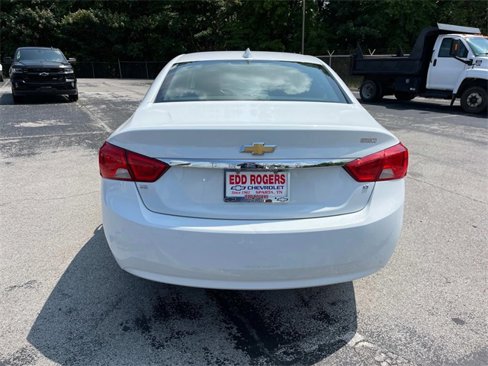 Used 2020 Chevrolet Impala LT w/ LT Convenience Package image 4