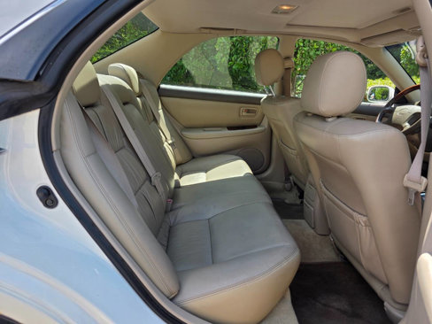 Used 2001 Lexus ES 330 image 25