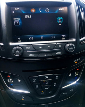 Used 2014 Buick Regal Premium w/ Driver Confidence Package #2 image 24