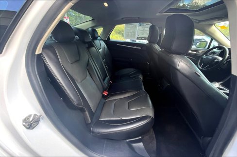 Used 2020 Ford Fusion Titanium image 16
