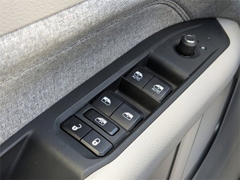 Certified 2022 Jeep Compass Latitude image 21