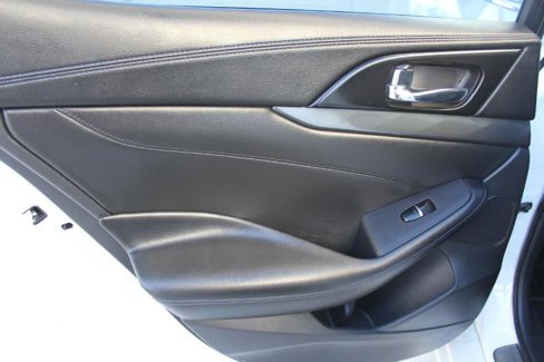 Used 2018 Nissan Maxima SR w/ Midnight Edition image 13