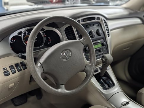 Used 2005 Toyota Highlander V6 image 12