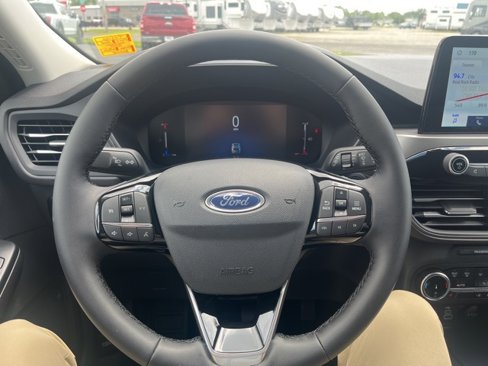 New 2025 Ford Escape Active w/ Cold Weather Package image 15