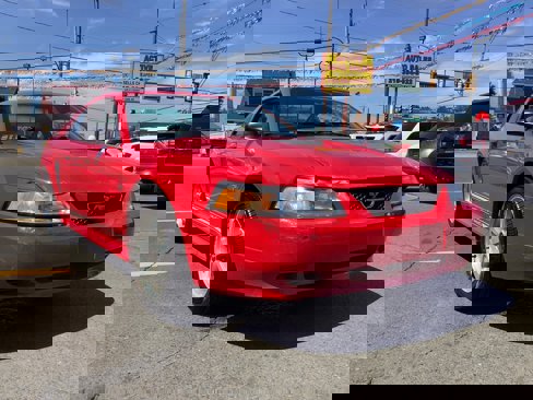 Used 2002 Ford Mustang Coupe image 1