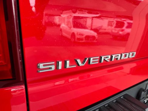 Used 2020 Chevrolet Silverado 1500 Custom w/ Custom Value Package image 33