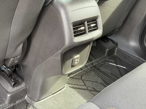 Used 2022 Chevrolet Equinox LT image 21
