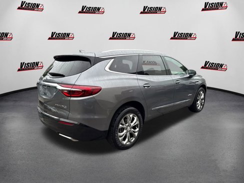 Used 2018 Buick Enclave Avenir image 5