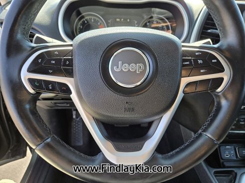 Used 2018 Jeep Cherokee Latitude Plus image 23