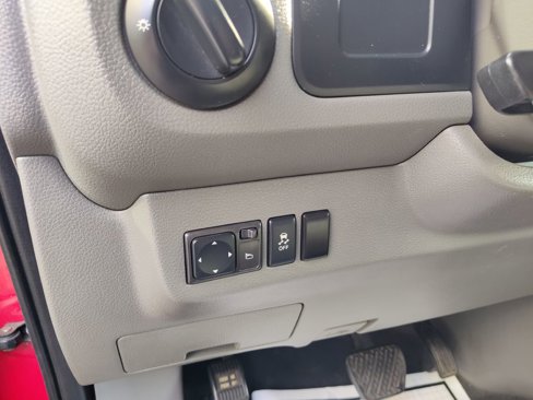 Used 2012 Nissan NV 2500 S w/ Side Curtain Airbag Pkg image 28