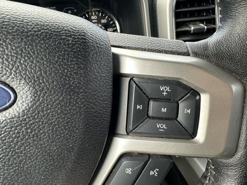 Used 2020 Ford F150 Lariat w/ Equipment Group 502A Luxury image 27