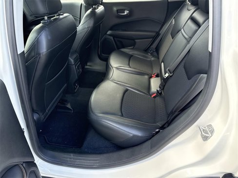 Used 2019 Jeep Compass Latitude w/ Popular Equipment Group image 17