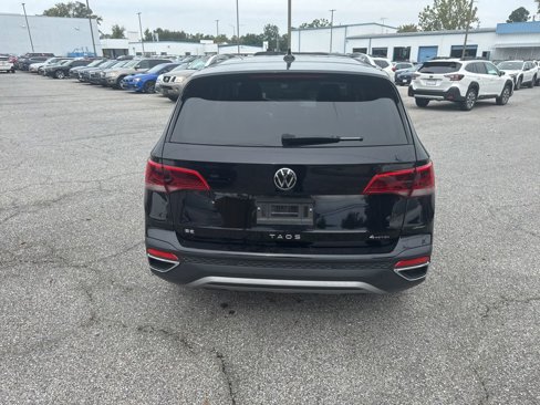 Used 2023 Volkswagen Taos SE image 6