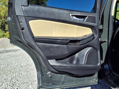 Used 2022 Ford Edge SEL w/ Convenience Package image 22