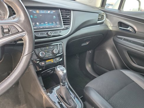 Used 2018 Buick Encore Preferred image 20