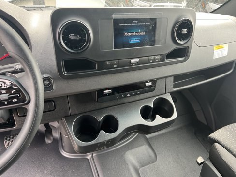 Certified 2024 Mercedes-Benz Sprinter 2500 image 33