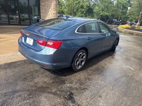 Used 2024 Chevrolet Malibu LT image 3