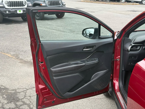 Used 2019 Toyota C-HR LE image 14
