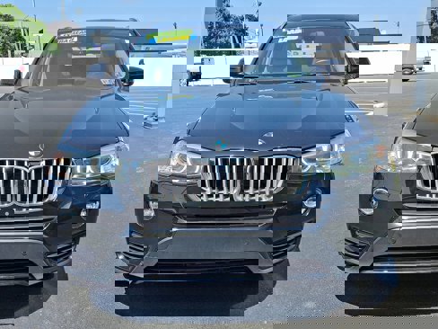 Used 2016 BMW X3 xDrive28i image 2