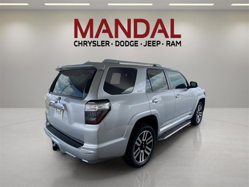 Used 2016 Toyota 4Runner Limited image 6