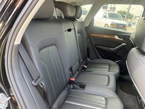 Used 2021 Audi Q5 2.0T Premium Plus image 12