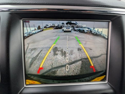 Used 2017 Jeep Grand Cherokee Altitude image 19