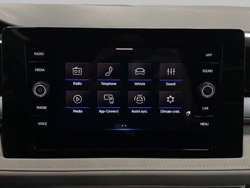 New 2025 Volkswagen Taos SE image 6